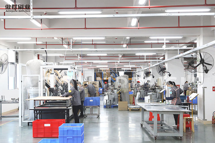 傲群自動化車間生產環境